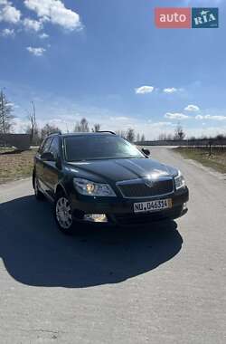Универсал Skoda Octavia 2012 в Звягеле