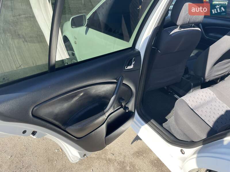 Универсал Skoda Octavia 2005 в Лысянке