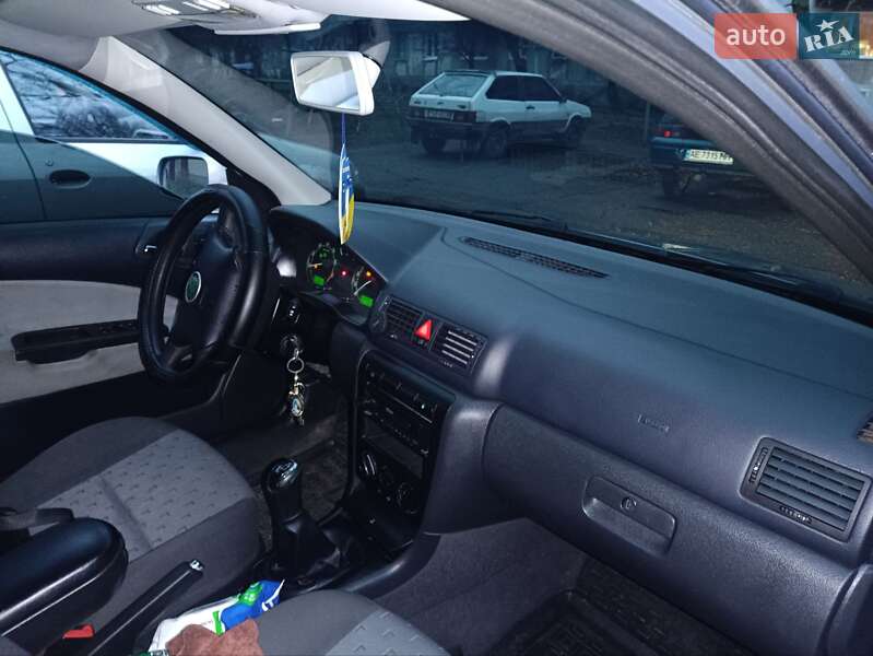 Универсал Skoda Octavia 2002 в Желтых Водах