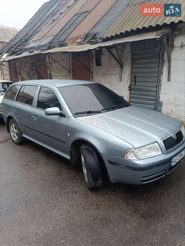 Универсал Skoda Octavia 2002 в Желтых Водах