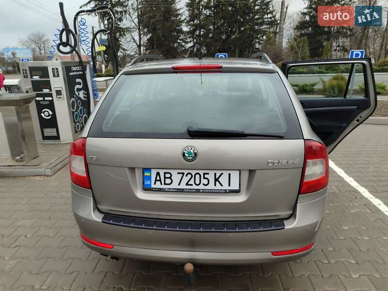 Універсал Skoda Octavia 2010 в Ладижині