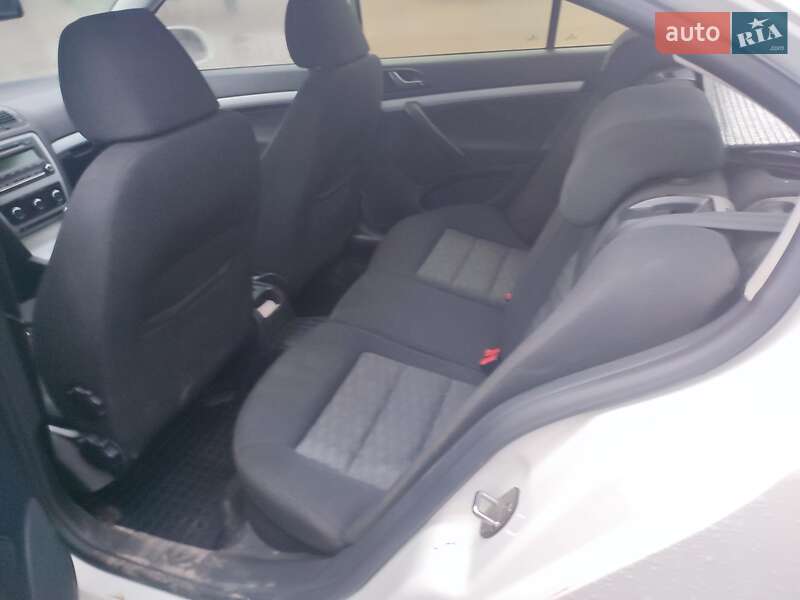 Лифтбек Skoda Octavia 2011 в Монастырище