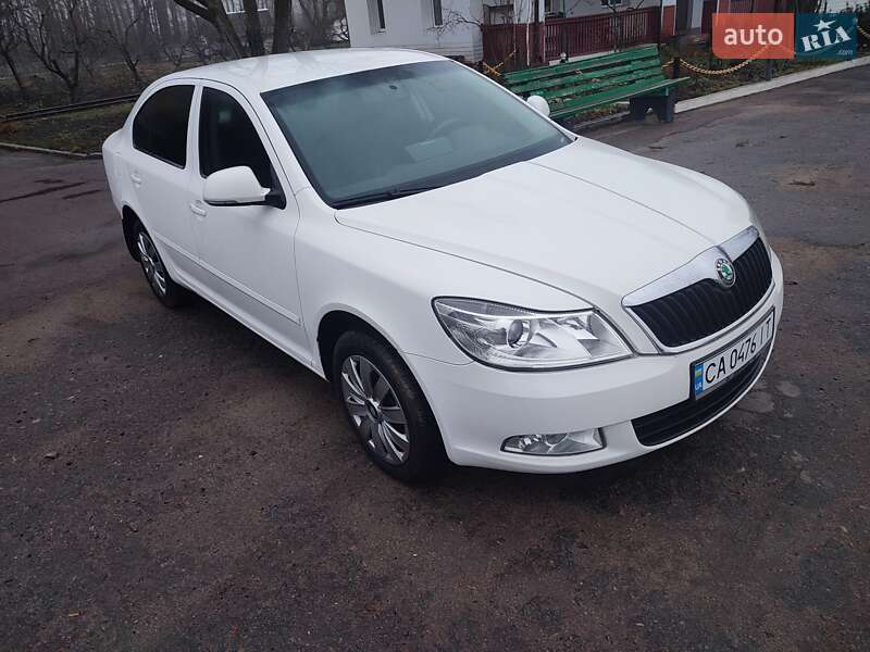 Лифтбек Skoda Octavia 2011 в Монастырище