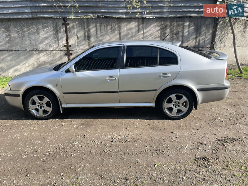 Ліфтбек Skoda Octavia 2001 в Кривому Розі