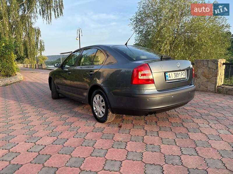 Лифтбек Skoda Octavia 2006 в Могилев-Подольске