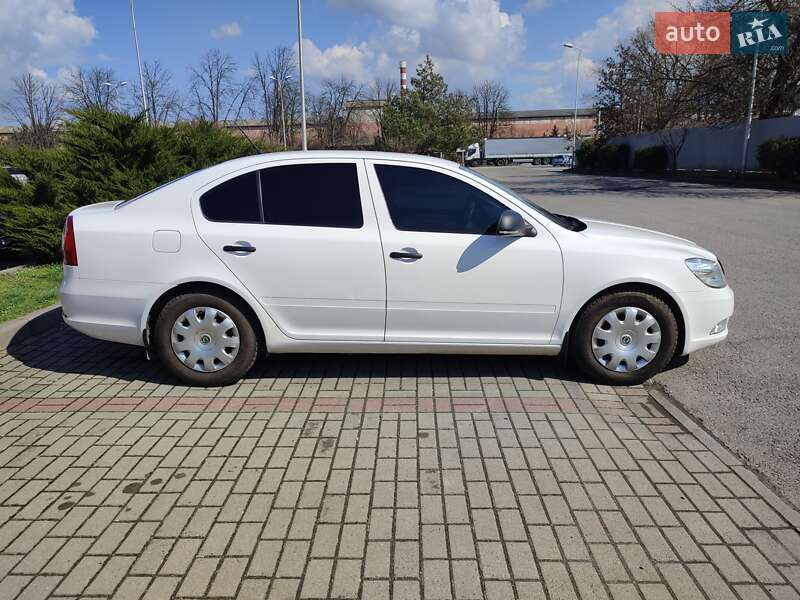 Лифтбек Skoda Octavia 2012 в Ужгороде фото 9 Лифтбек Skoda Octavia 2012 в Ужгороде