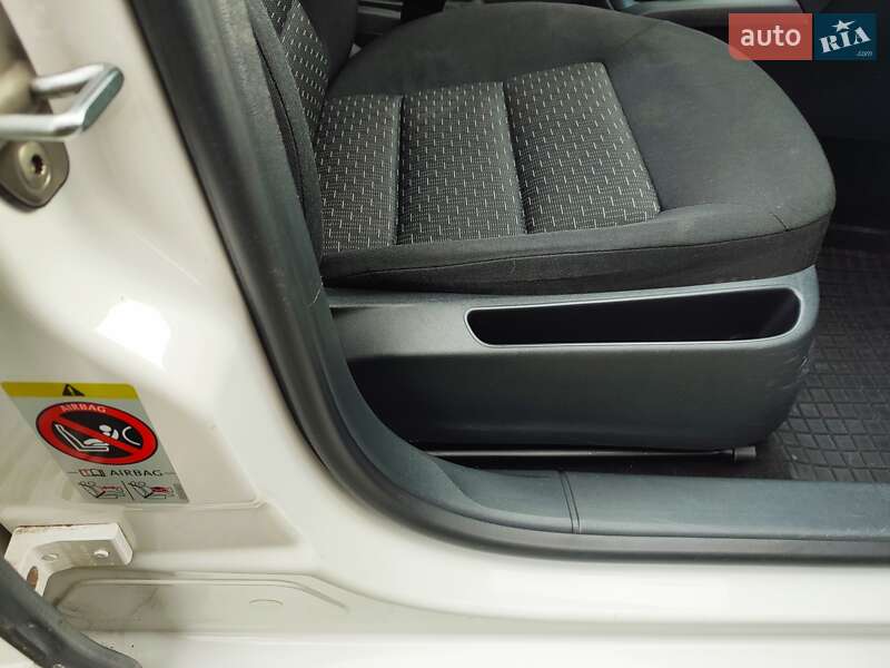 Лифтбек Skoda Octavia 2012 в Ужгороде фото 17 Лифтбек Skoda Octavia 2012 в Ужгороде