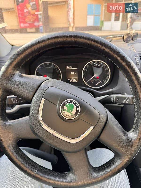 Ліфтбек Skoda Octavia 2012 в Запоріжжі