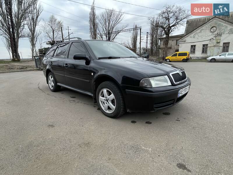 Универсал Skoda Octavia 2006 в Покрове