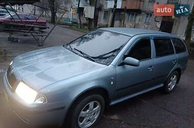 Универсал Skoda Octavia 2002 в Желтых Водах