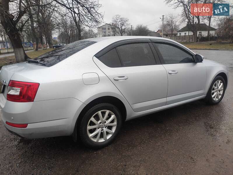 Лифтбек Skoda Octavia 2015 в Борисполе