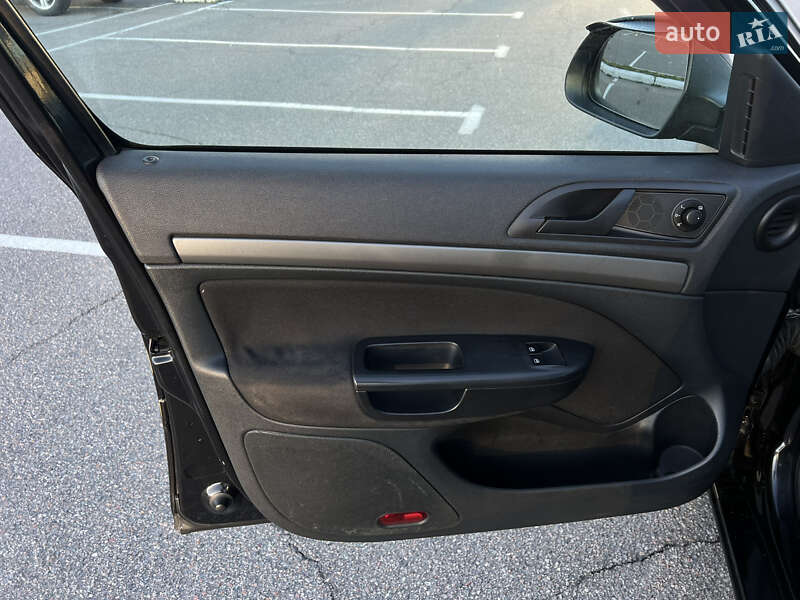 Лифтбек Skoda Octavia 2011 в Киеве