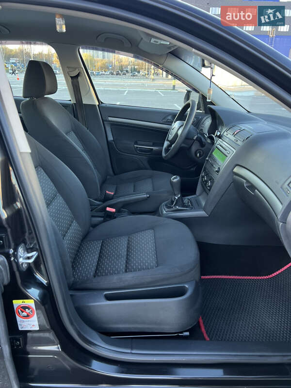 Лифтбек Skoda Octavia 2011 в Киеве