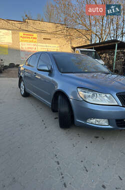 Лифтбек Skoda Octavia 2009 в 