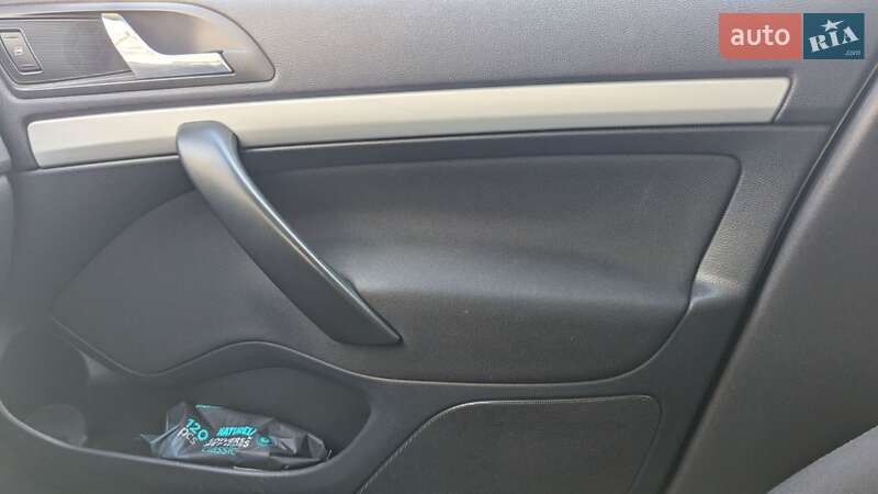 Універсал Skoda Octavia 2009 в Черкасах