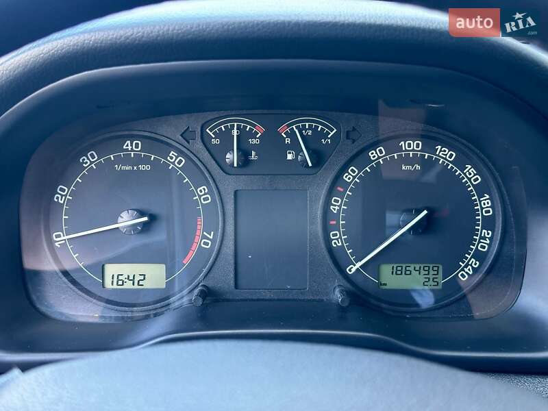 Лифтбек Skoda Octavia 2010 в Киеве