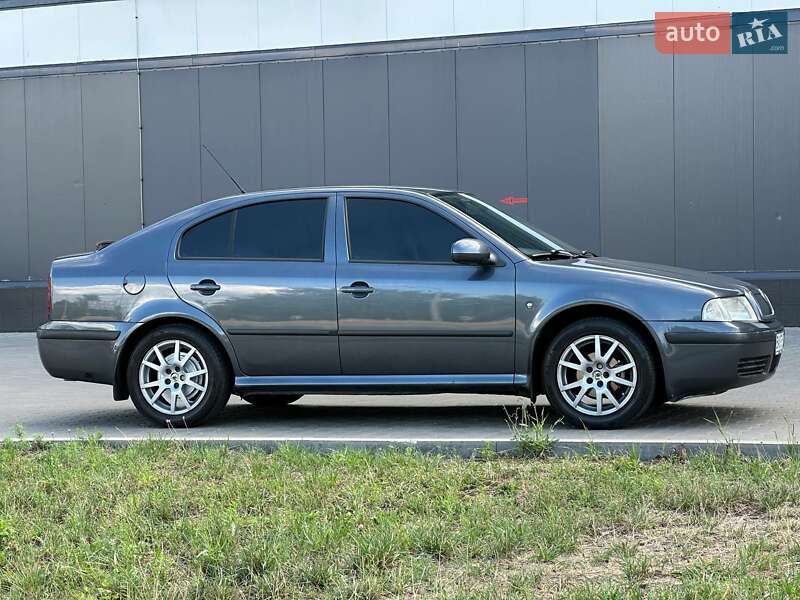 Лифтбек Skoda Octavia 2010 в Киеве