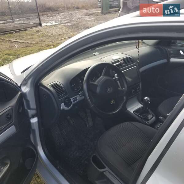 Универсал Skoda Octavia 2010 в Тернополе