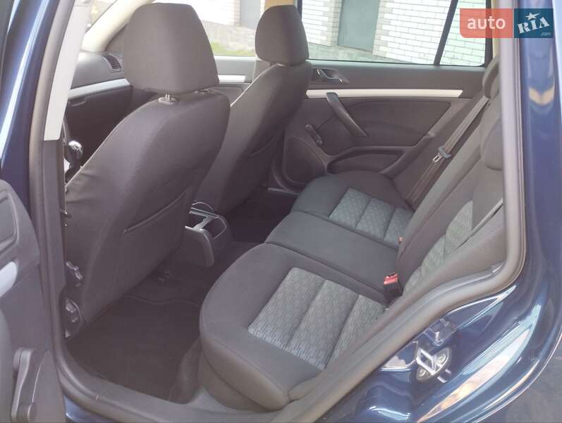 Універсал Skoda Octavia 2009 в Радомишлі