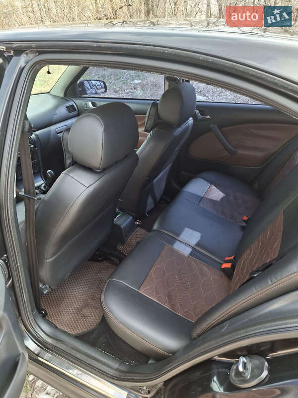 Лифтбек Skoda Octavia 2008 в Киеве