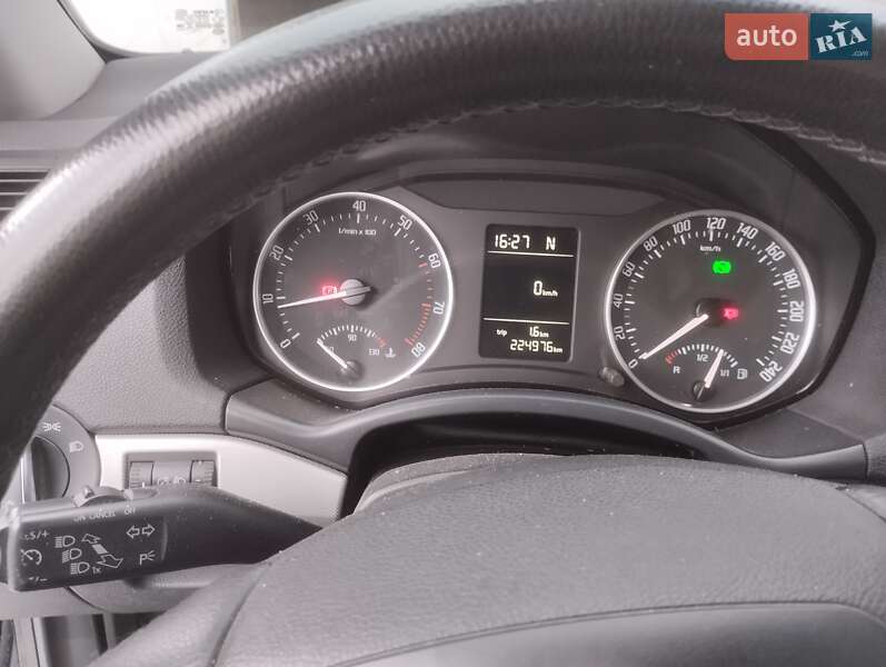 Лифтбек Skoda Octavia 2012 в Кропивницком