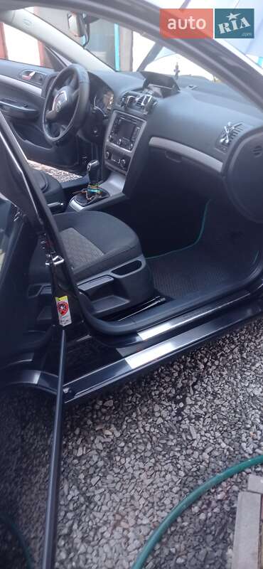 Універсал Skoda Octavia 2012 в Демидівці