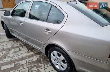 Лифтбек Skoda Octavia 2012 в 