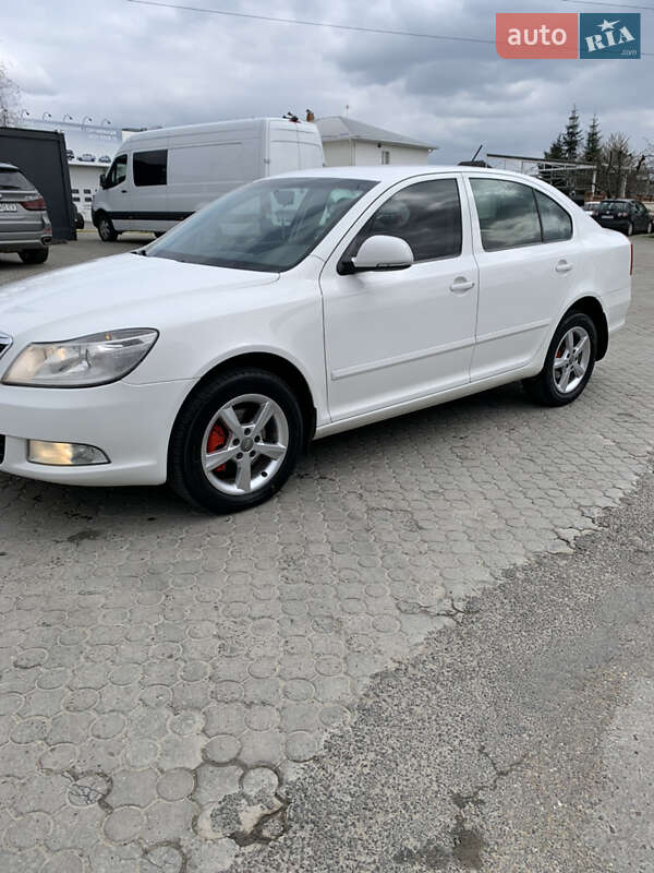 Лифтбек Skoda Octavia 2011 в Черновцах