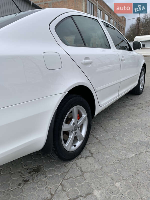 Лифтбек Skoda Octavia 2011 в Черновцах