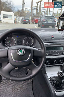 Лифтбек Skoda Octavia 2011 в 