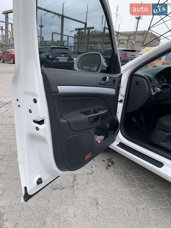 Лифтбек Skoda Octavia 2011 в Черновцах