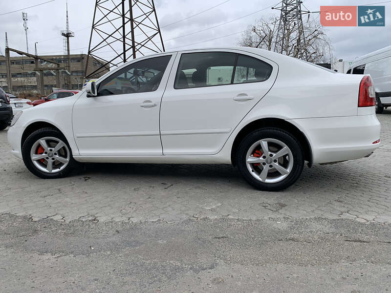 Лифтбек Skoda Octavia 2011 в Черновцах