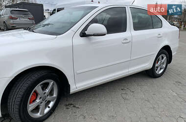 Лифтбек Skoda Octavia 2011 в 