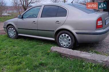 Лифтбек Skoda Octavia 2009 в 