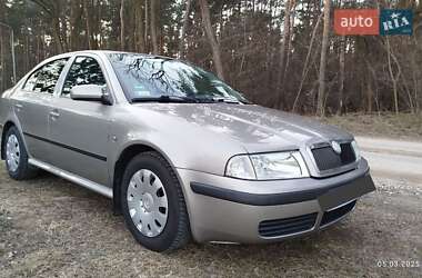 Лифтбек Skoda Octavia 2009 в 