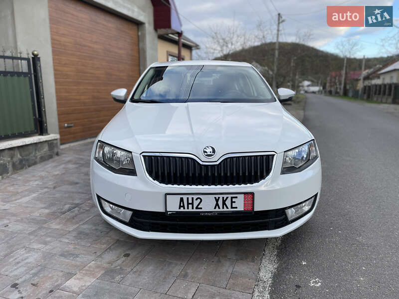 Лифтбек Skoda Octavia 2016 в Иршаве