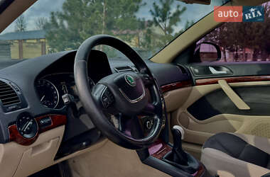 Лифтбек Skoda Octavia 2010 в 