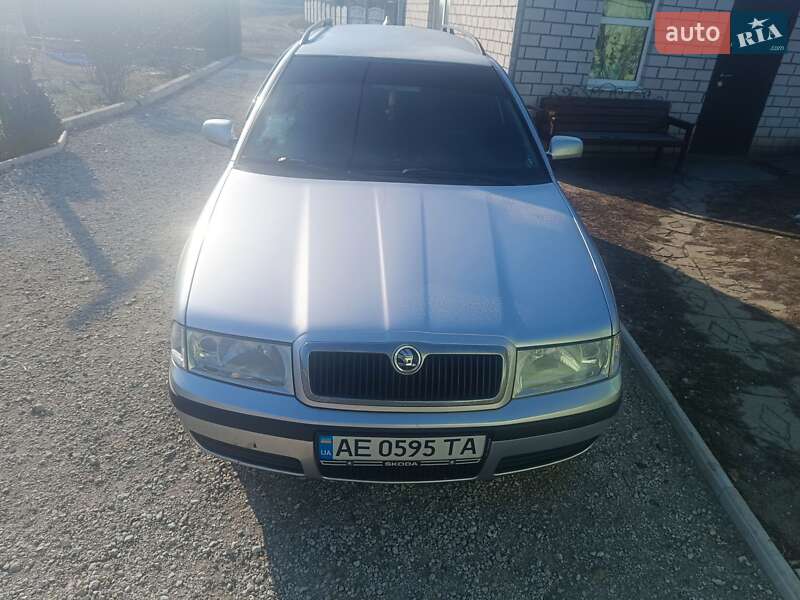 Универсал Skoda Octavia 2002 в 