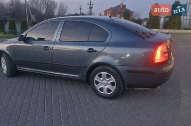 Лифтбек Skoda Octavia 2004 в 