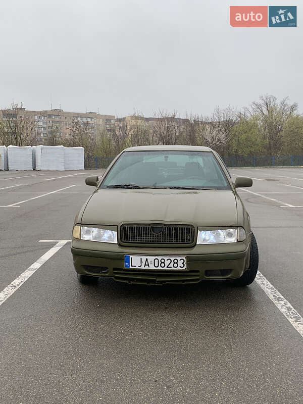Ліфтбек Skoda Octavia 1997 в 