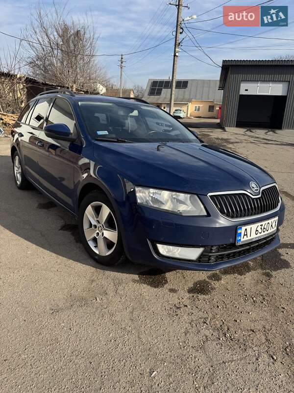 Універсал Skoda Octavia 2015 в Фастові