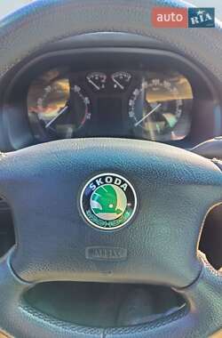 Лифтбек Skoda Octavia 2008 в 
