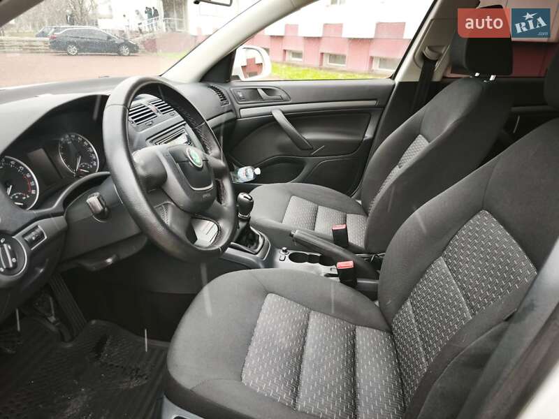 Універсал Skoda Octavia 2012 в Кам'янському