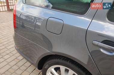 Універсал Skoda Octavia 2010 в 