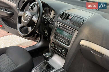 Универсал Skoda Octavia 2010 в 