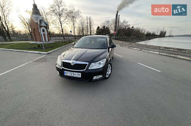Універсал Skoda Octavia 2010 в 