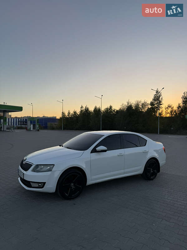 Лифтбек Skoda Octavia 2014 в 