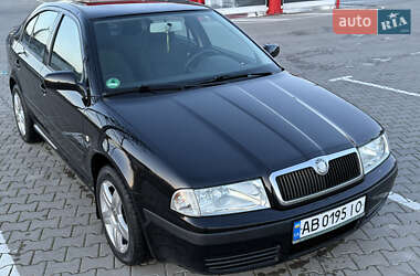 Лифтбек Skoda Octavia 2004 в 