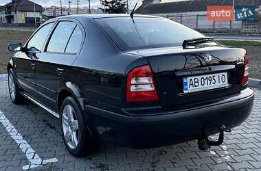 Лифтбек Skoda Octavia 2004 в 