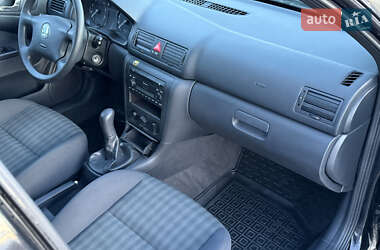 Лифтбек Skoda Octavia 2004 в 
